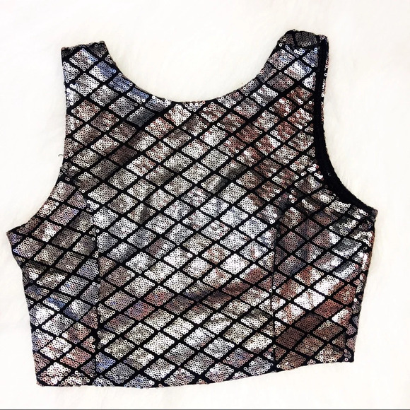 Love Culture sequin medium glam crop top - Picture 1 of 3